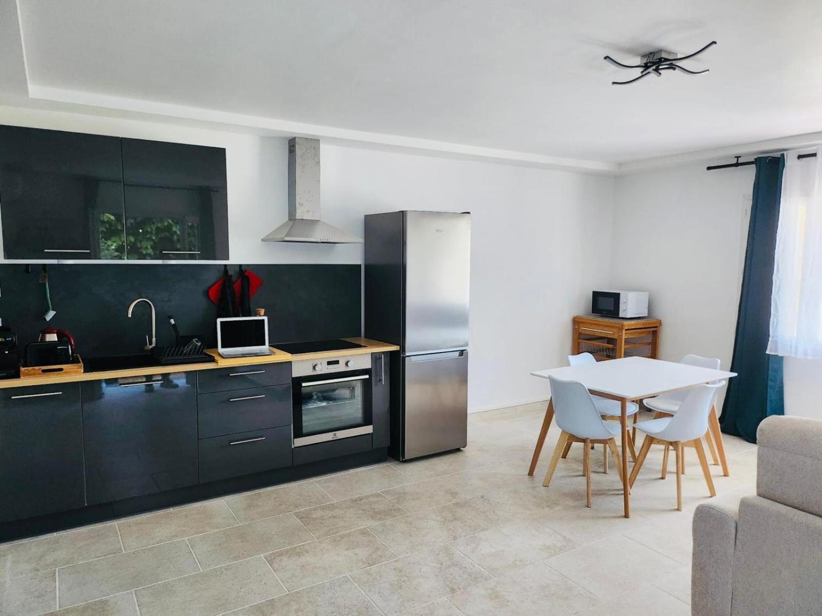 Appartement Paisible Pour 4 Personnes モンペリエ エクステリア 写真